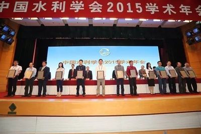 凝心聚力迎接黨代會(huì)，科技創(chuàng)新引領(lǐng)雙一流——我校新材料技術(shù)推廣服務(wù)助力科研與社會(huì)服務(wù)能力持續(xù)增強(qiáng)
